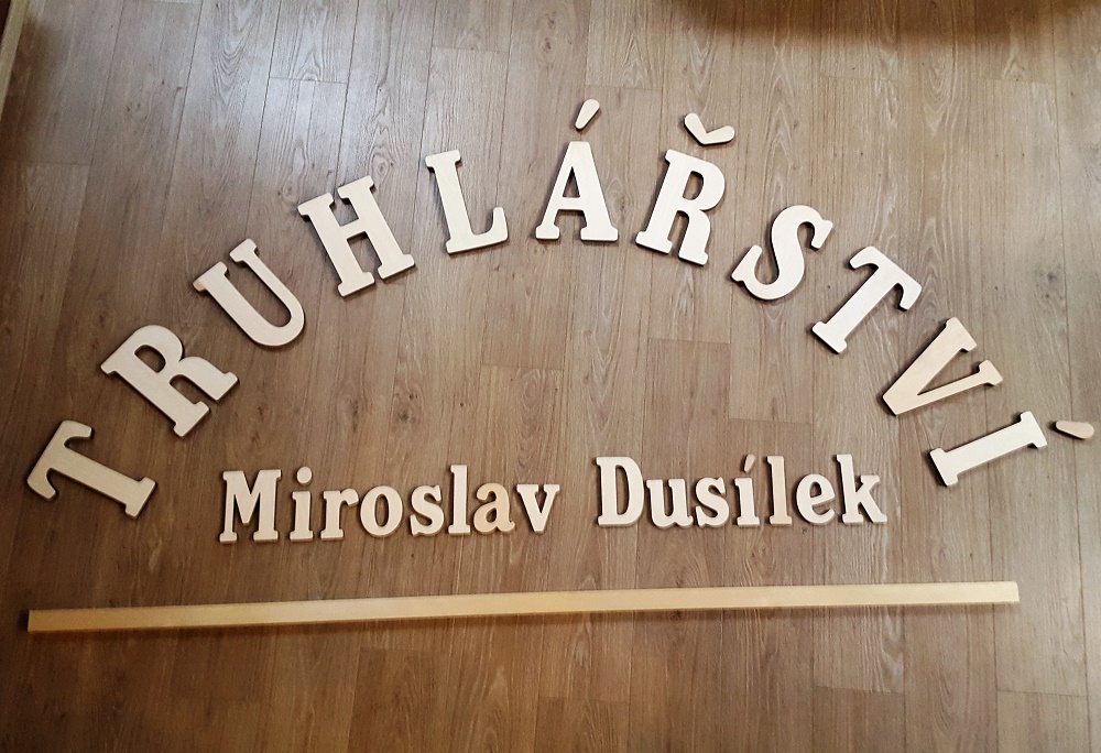 Písmena ze dřeva